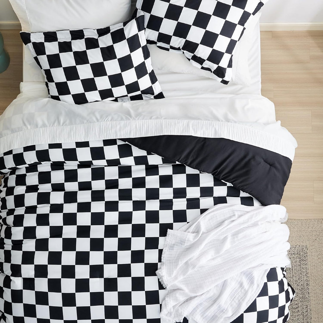 Comforter Set Queen Size - Checkered Bedding Comforter Set for Boys, 3 Pieces, 1 Soft Black Comforter and 2 Pillow Shams
