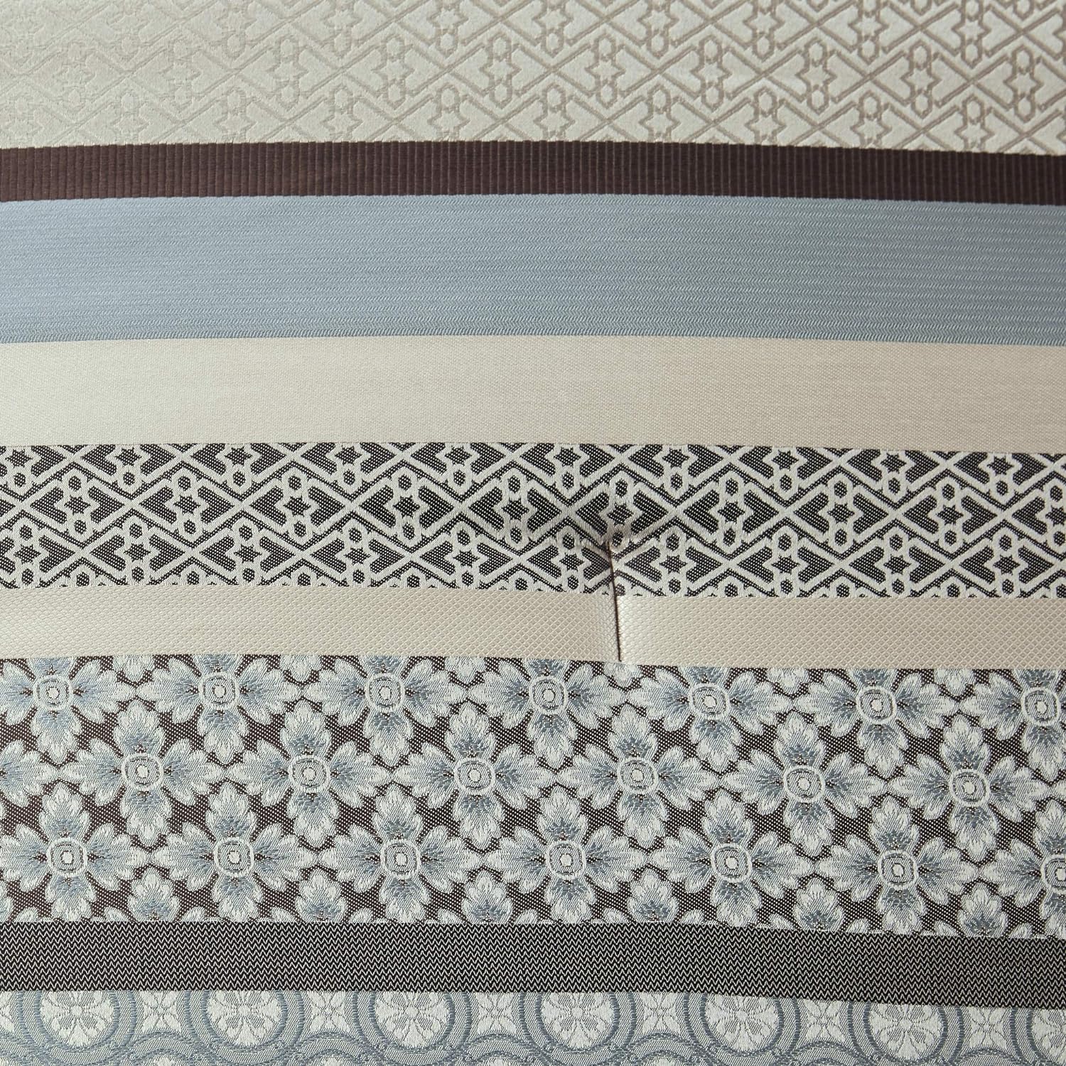 Juego de cama en bolsa de lujo con diseño de damasco y jacquard: 7 piezas con fundas de almohada y faldón de cama a juego