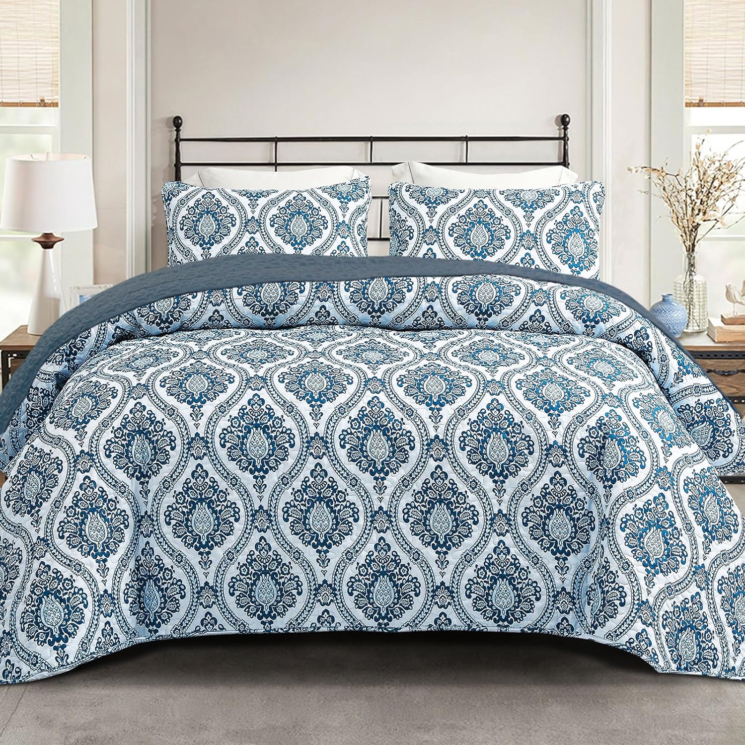Reversible Damask Boho Quilt Set - 3 Pieces All Season Ultra Soft Bedspread