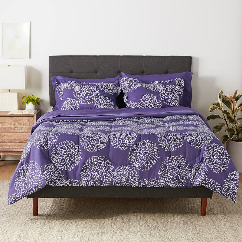Juego de edredón tamaño matrimonial/queen con sábanas, ropa de cama de 5 piezas con estampado floral morado, microfibra liviana Bed-in-a-Bag