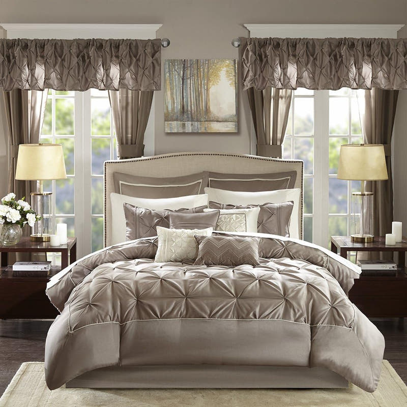 Lujosa habitación en bolsa con mechones de seda sintética y diseño de diamantes: 24 piezas con cortinas y almohadas decorativas a juego