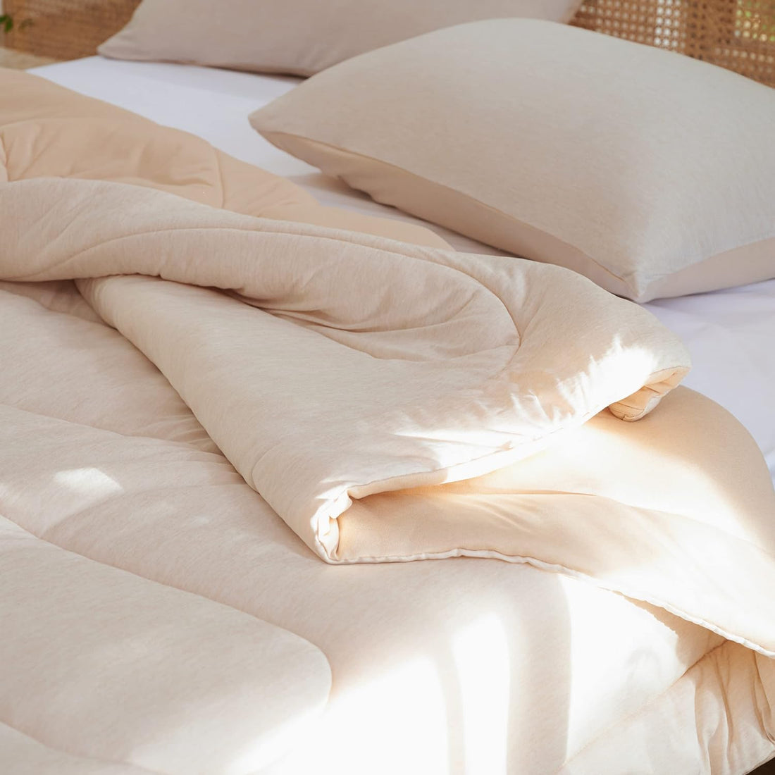 Queen Comforter Set - Cooling and Warm Bed Set, Linen Reversible All Season Cooling Comforter, 3 Pieces, 1 Queen Size Comforter (88"x88") and 2 Pillow Cases (20"x26")