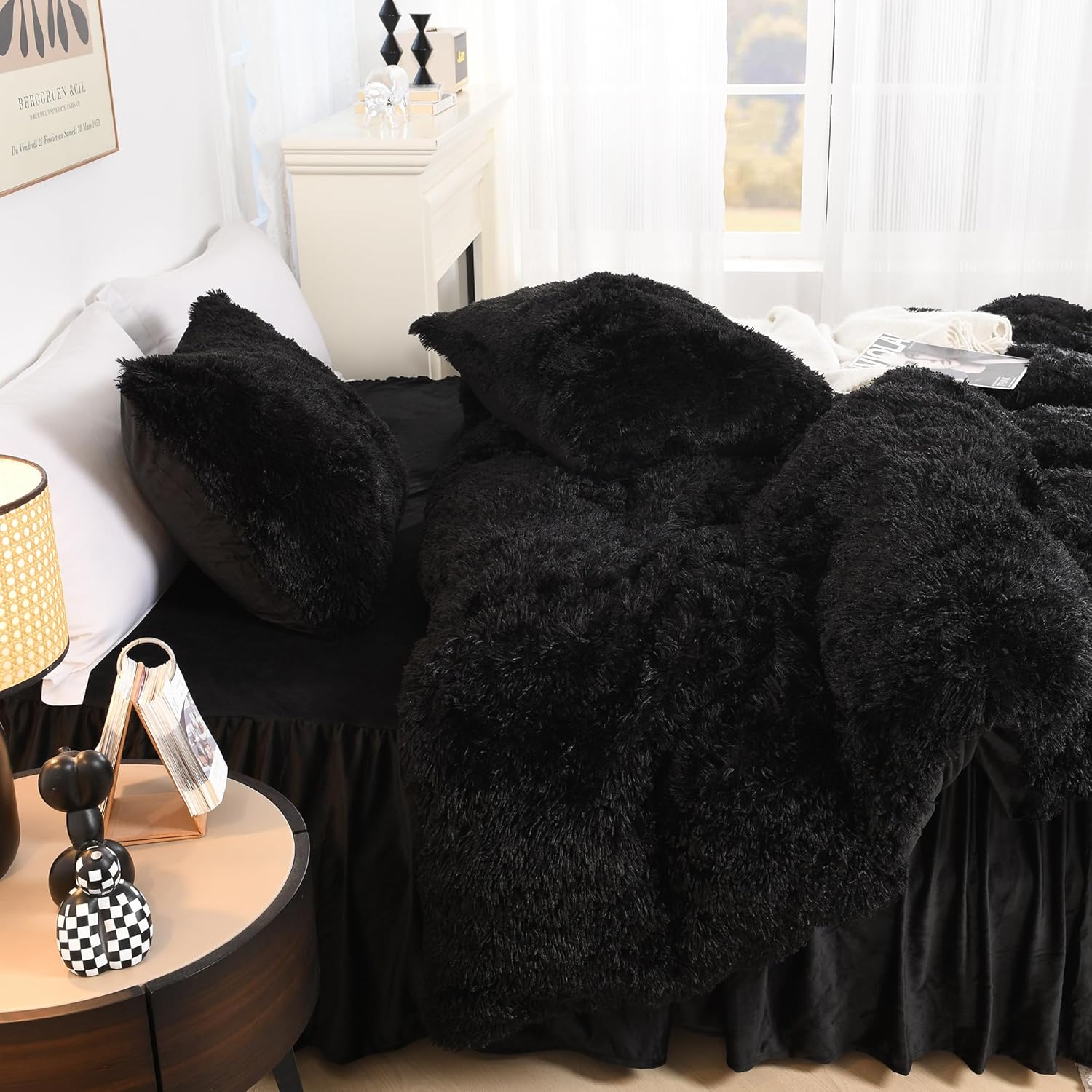 Black Fluffy Comforter Queen, Luxury Fuzzy Plush Faux Fur Bedding Set for Queen Bed, Ultra Soft Velvet Warm Comforter 3 Pieces(1 Shaggy Comforter 90×90 Inch, 2 Pillowcases)