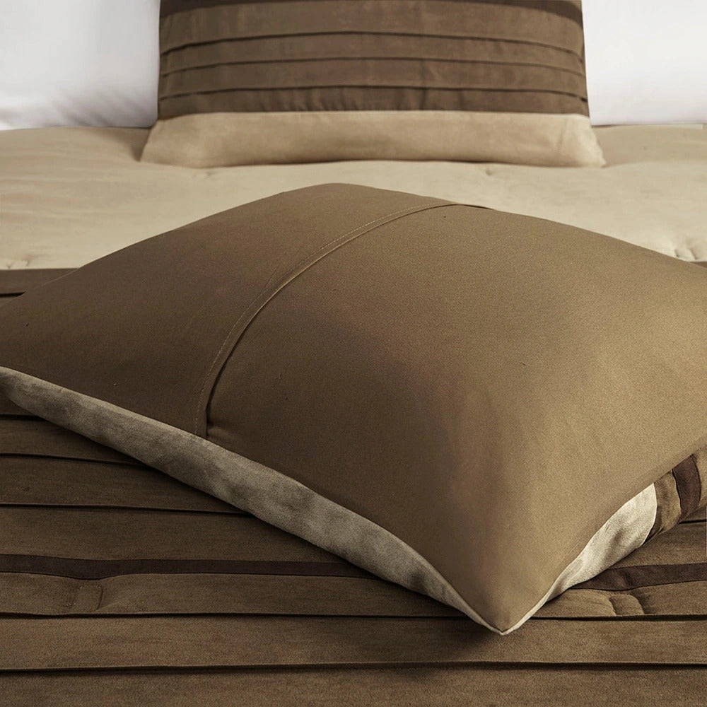 Juego de cama de gamuza de lujo con detalles a rayas en una bolsa: 7 piezas con fundas a juego y faldón de cama
