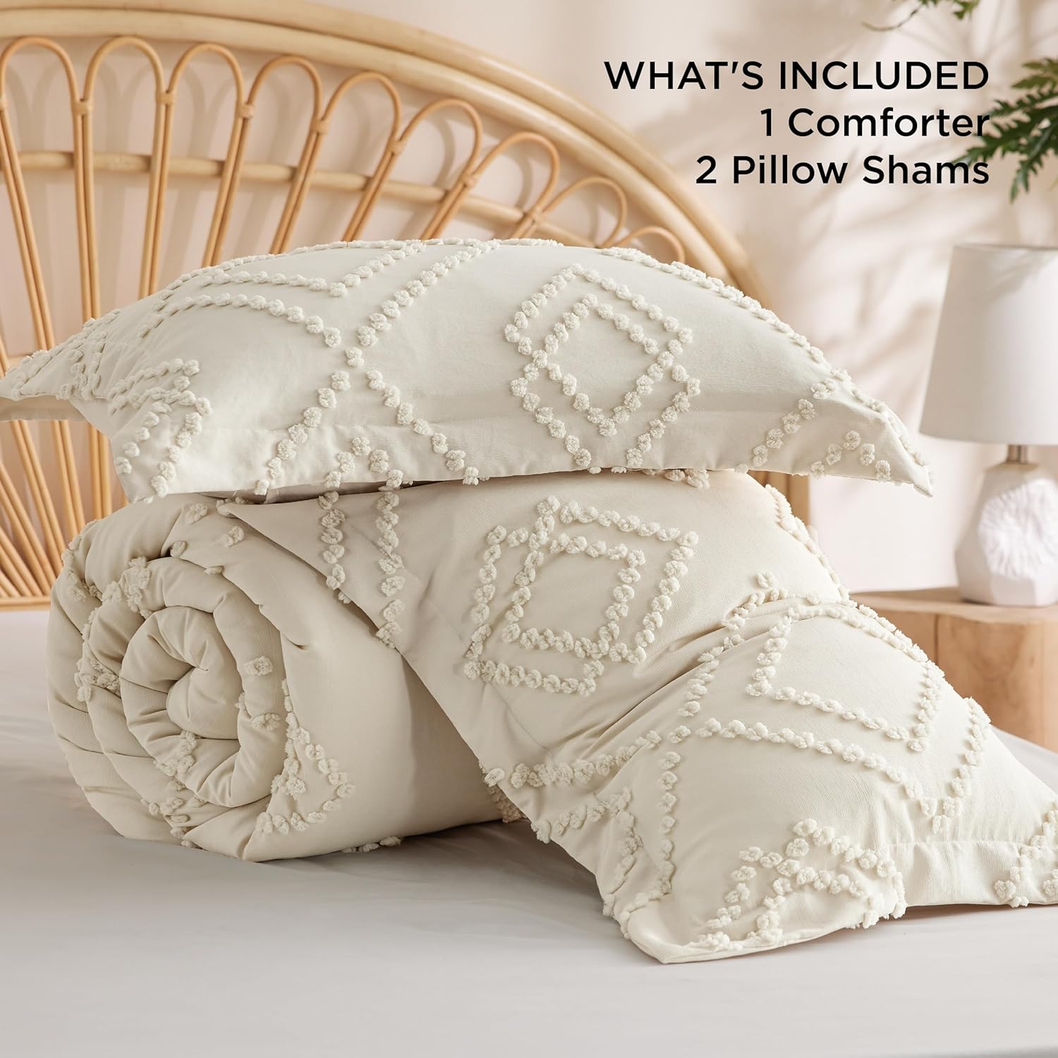 Queen Comforter Set - White Comforter, Boho Tufted Shabby Chic Bedding Comforter Set, 3 Pieces Vintage Farmhouse Bed Set for All Seasons, Fluffy Soft Bedding Set with 2 Pillow Shams