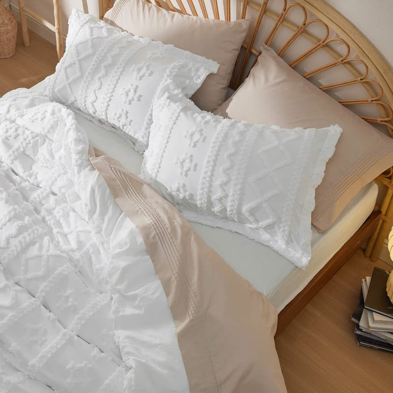 Boho Tufted Jacquard Comforter Set