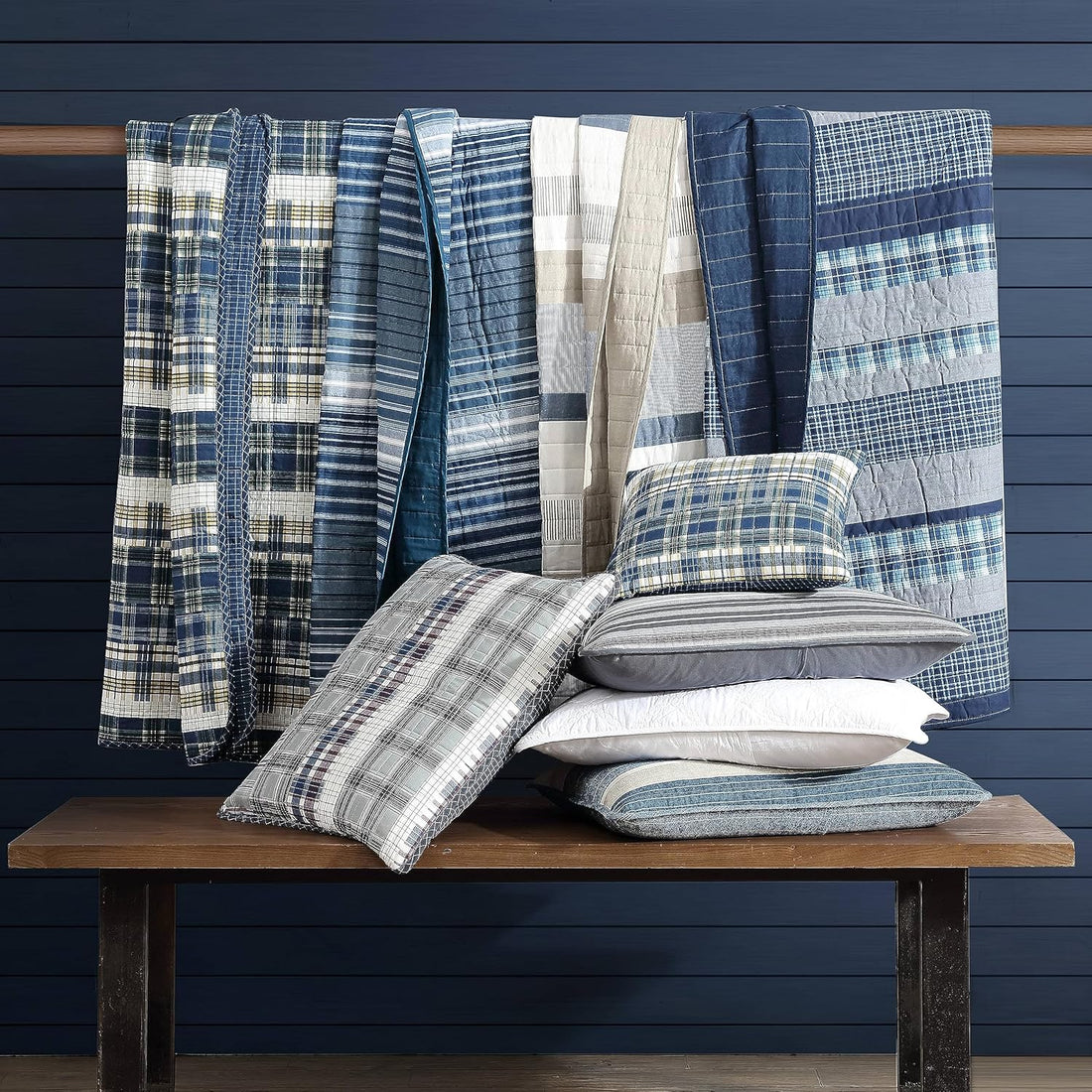 Reversible Cotton-Blend All Season Quilt Set - 3 Pcs Bedding Set w/ Matching Shams